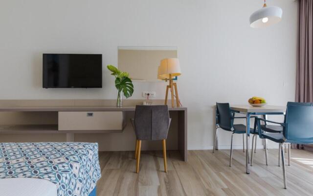Romana Beach Apartments