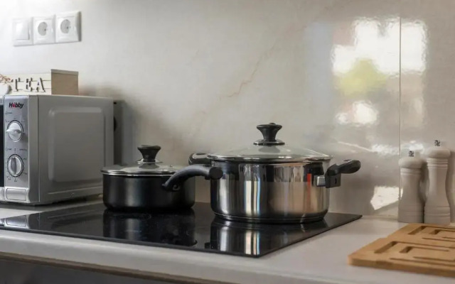 Brand-New stylish Flat w. Parking