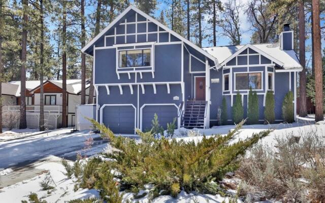 Star Gazing #2089 by Big Bear Vacations