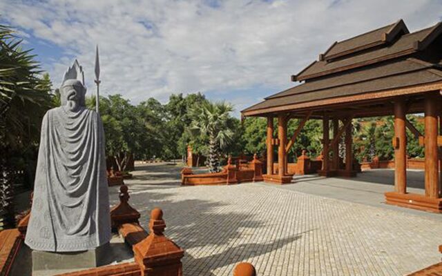 Heritage Bagan Hotel