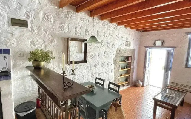 Traditional 2 Bd Chora House Patmos