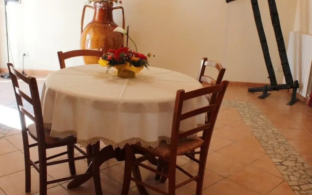 Exedra Holiday House