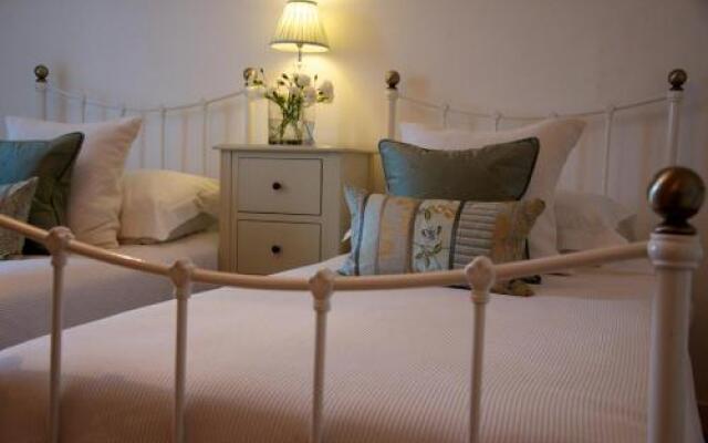 onefifty cowes / bed & breakfast