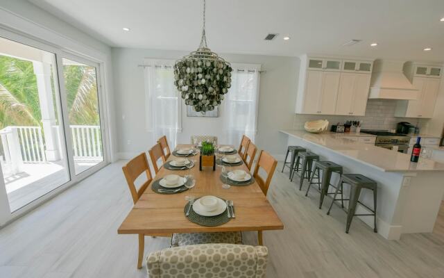 Reef Romance Apartment 4