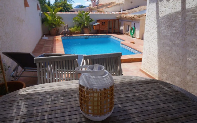 Villa in L'alfs del Pi With hot tub