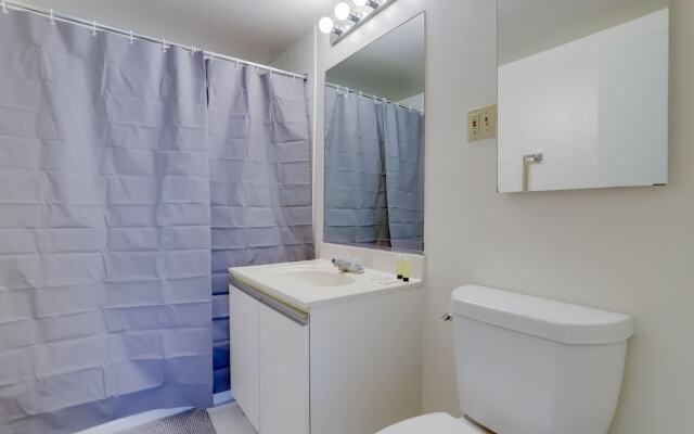Awesome 2 BR Condo Crystal City