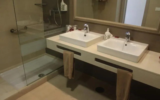 Hotel HD Beach Resort & SPA