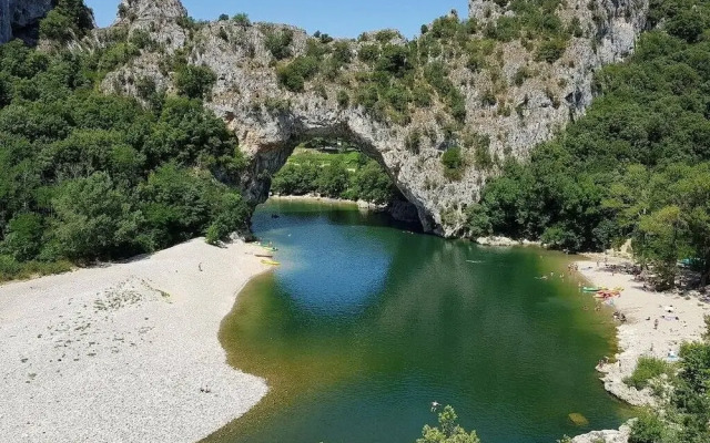 Camping la Rouviere les Pins