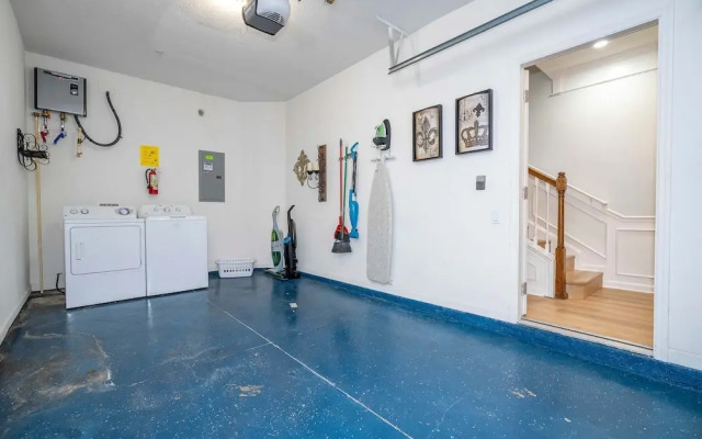 Spacious 3bed Near Convention Center Parks