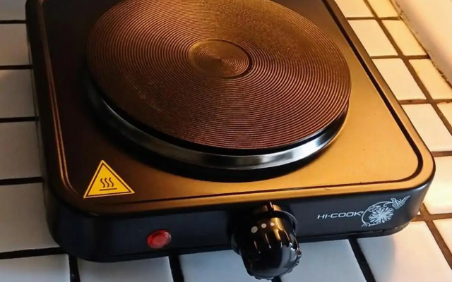 Tiny studio with pool, jogging track, gym and Mall