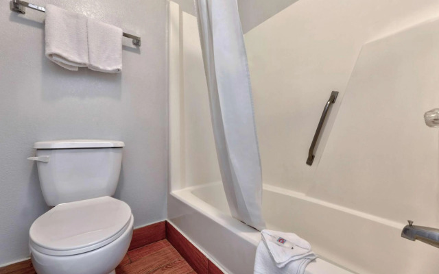 Motel 6 Cookeville, TN