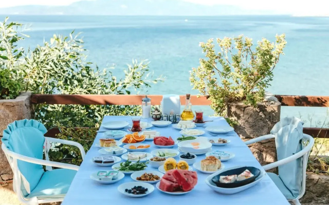 Assos Terrace Hotel