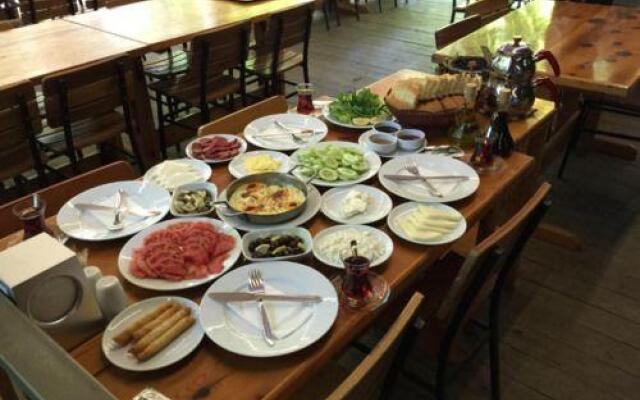 Yuvarlakcay Cinar Butik Otel