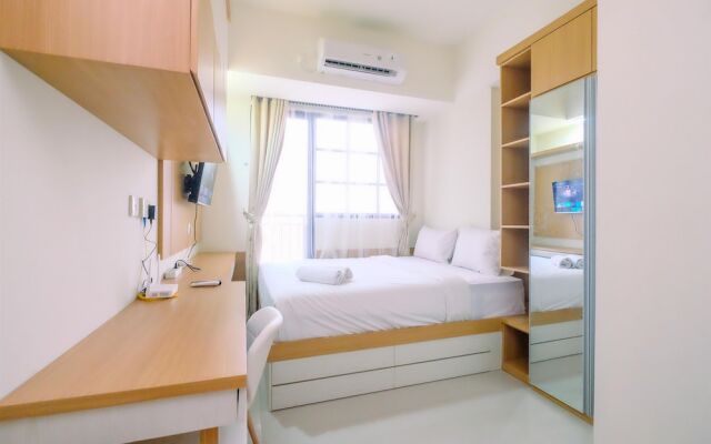 Good Choice And Strategic 2Br Without Living Room Evenciio Apartment