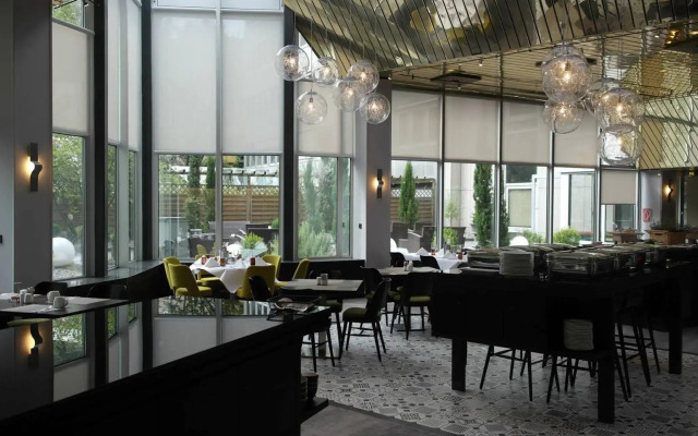 Renaissance Düsseldorf Hotel