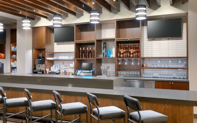 Hyatt Place Anchorage Midtown