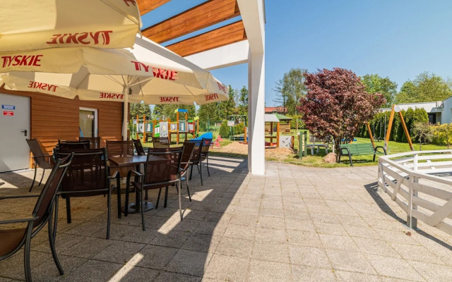 Holiday Homes With Pool, Close to the Beach