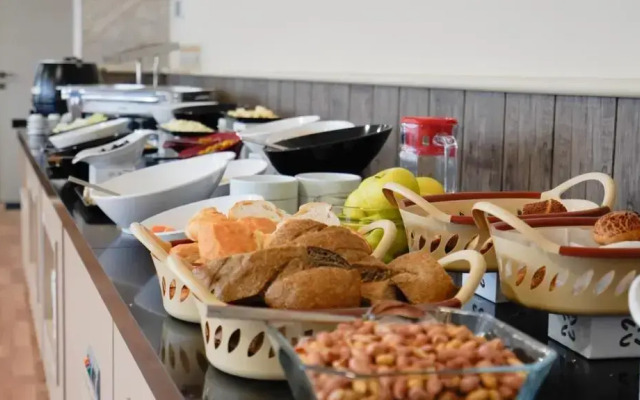 Zade Life OTEL