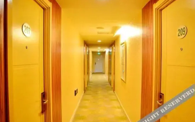 Yicheng Hotel Feicheng New Bus Station