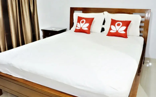 ZEN Rooms Basic near Cilandak Town Square