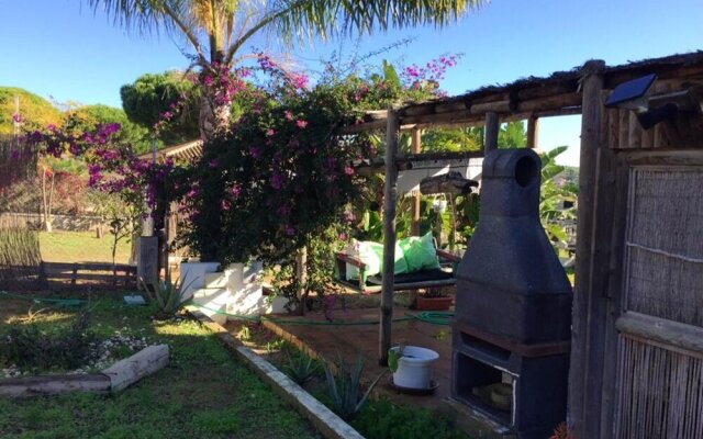 House with 3 Bedrooms in El Soto, with Pool Access, Enclosed Garden And Wifi - 11 Km From the Beach