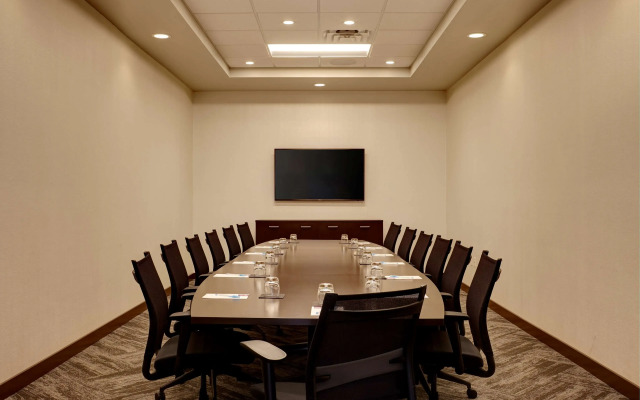 Hyatt Place Madison / Verona