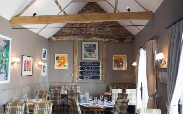 The Loddon Swan