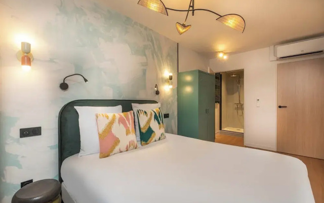 West Paris Suite