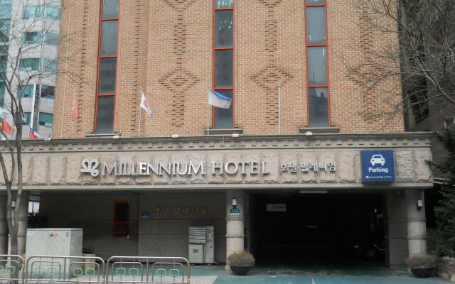 Hotel Millennium