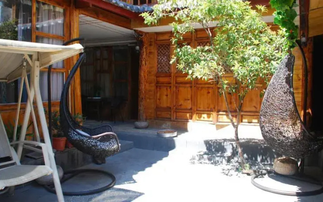 Lijiang Happy Inn