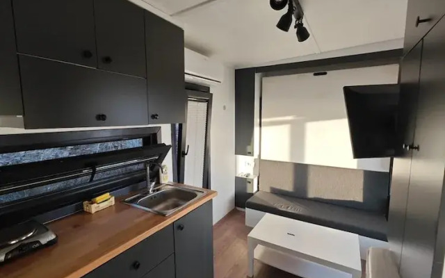Ti̇ny Mi̇ni̇ House