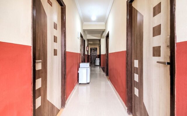 Oyo Flagship 45852 Hotel Happy Journey