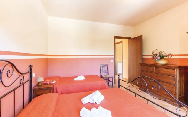 Apartment in Marche Near Urbino and Pool