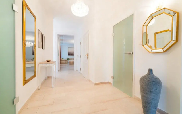 Vienna Residence Spacious Viennese Apartment for up to 5 Happy Guests