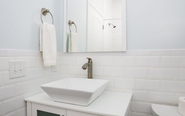 Giles Ave 6 Bedroom Gem