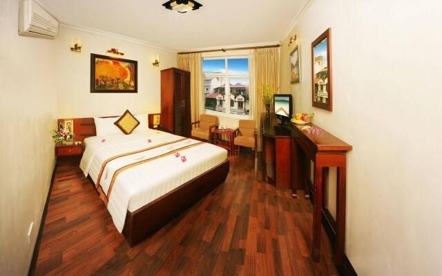 Hanoi House Hostel & Travel