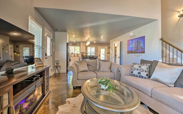 Granbury Home w/ Hot Tub & Furnished Patio!