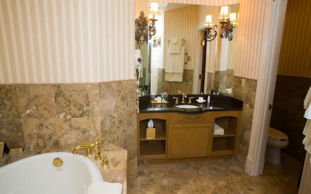Celebrity Hotel