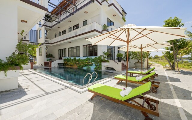 Phuc Hung Riverside Villa