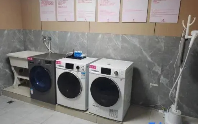 Sakura Four Seasons Hotel