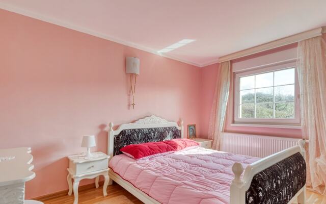 Serene Holiday Home in Zagreb With Jacuzzi