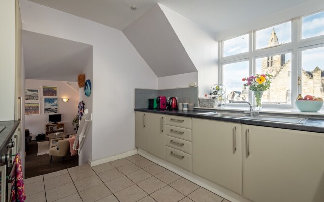 Central St Andrews Loft Apartment