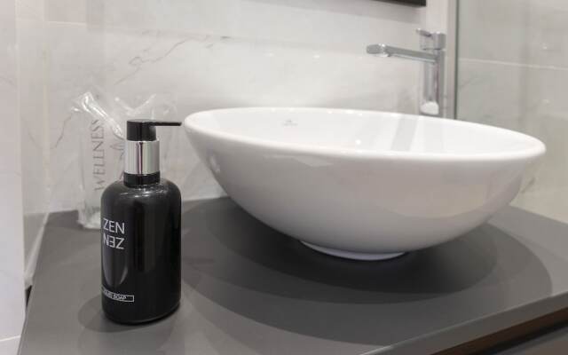 Dj City Vista Luxury Apartments