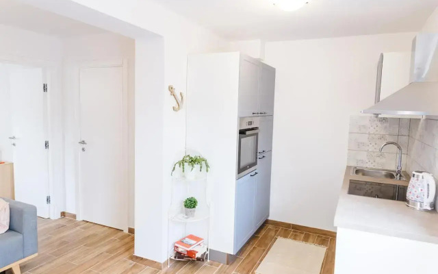 Adel apartment