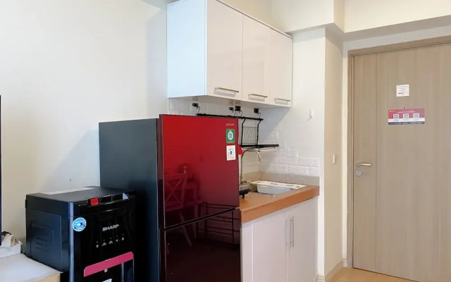 Clean And Homey 2Br At Meikarta Apartment