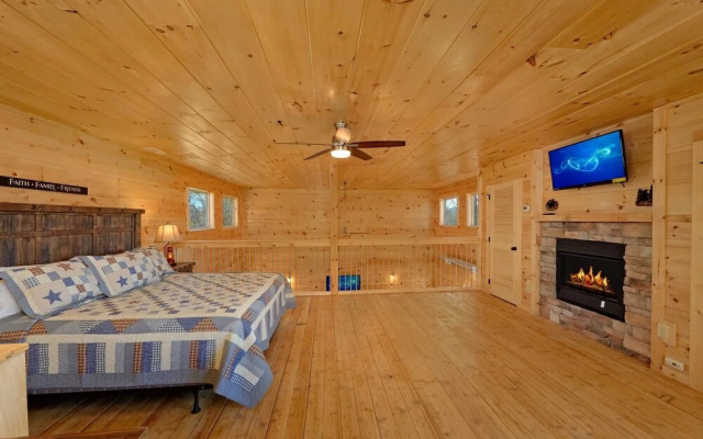 Alpine Pool Lodge Holiday home 2