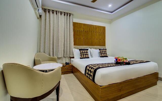 Collection O 77042 Tetrad Hotel (Kanaka Grand)