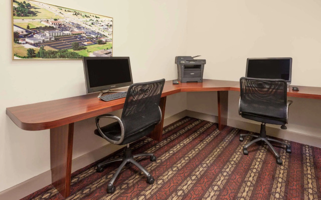 Wyndham Garden Sterling Heights