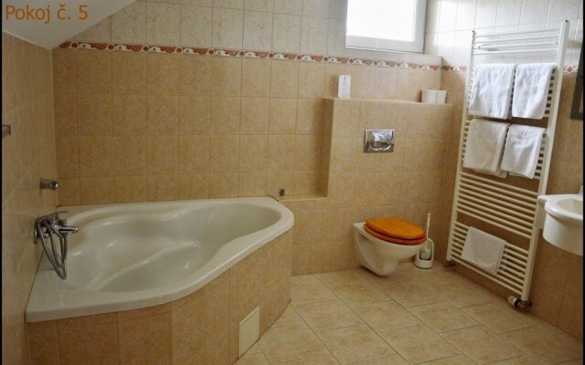 Penzion Starý dvůr