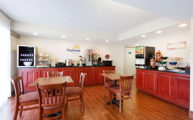 Days Inn by Wyndham Charlottesville/University Area